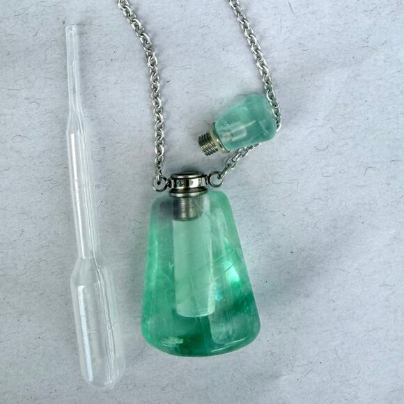 Natural Fluorite Quartz Crystal Perfume Bottle Necklace Pendant Essential Oil - Picture 3 of 8